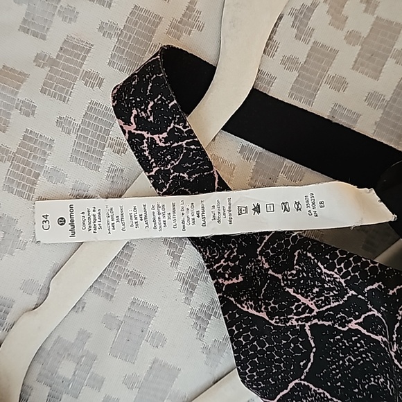 Lululemon bra - Picture 4 of 6